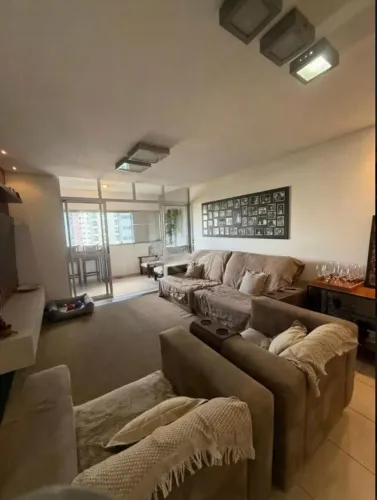 Apartamento com 3 quartos e 120m² - Guará I