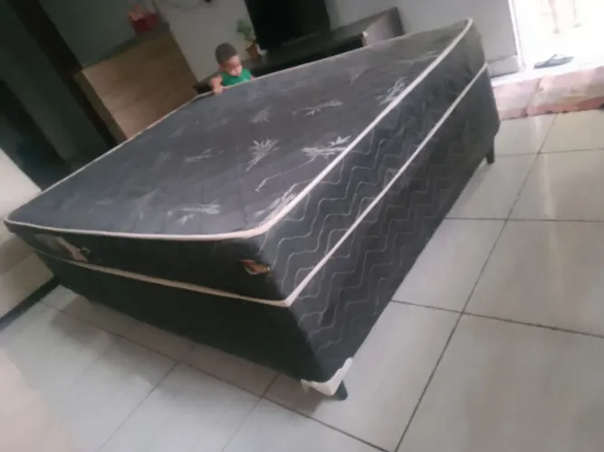 Cama box usada por 270 ENTREGO