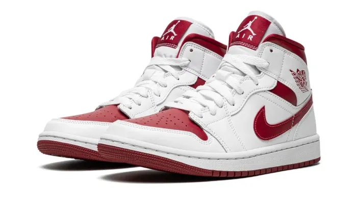 air jordan 1 mid reverse chicago