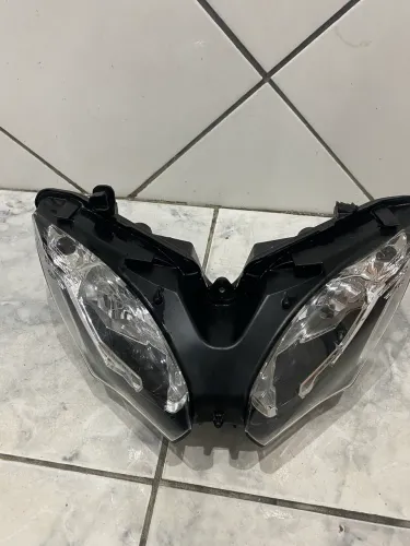 Farol Kawasaki Versys 650/z300/z400 original