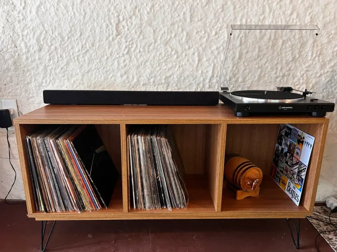 Rack para discos de vinil ou afins 