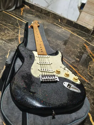 Guitarra Tagima TG530