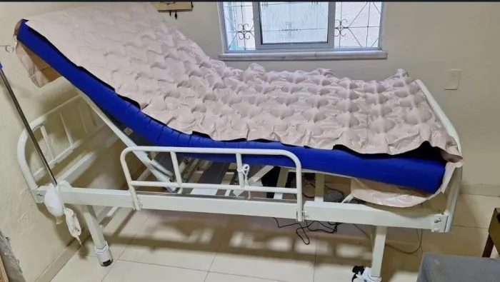 Cama hospitalar elétrica