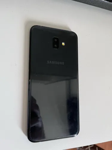 Samsung J6 Plus (Olhar descrição)