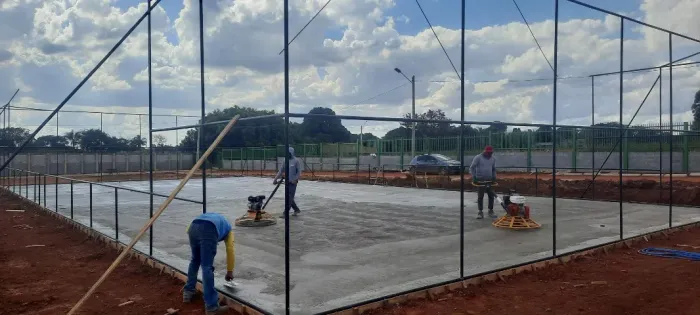 CIONSTRUÇÃO DE QUADRA POLESPORTIVA SOMOS DE BRASÍLIA