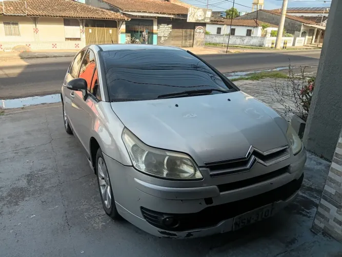Citroen C4 GLX 2.0 Flex 16V 5P Mec. 2010