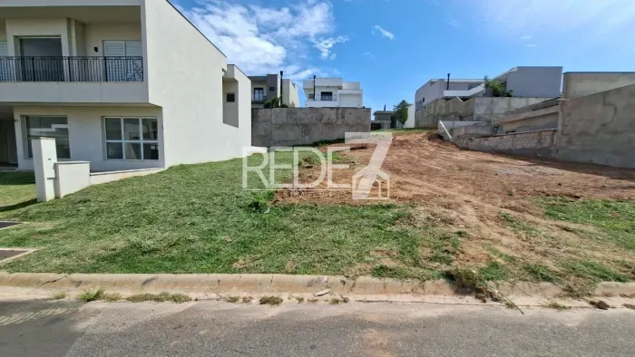 TERRENO RESIDENCIAL em Valinhos - São Paulo, Roncáglia