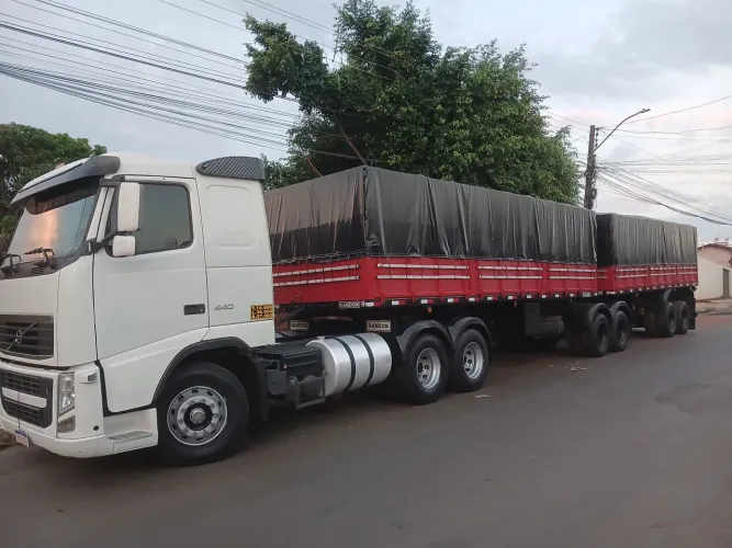 Vende se volvo FH 440 6x2 ano 2011 automático no bitren