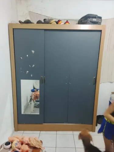 Guarda roupa de 3 porta