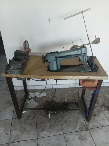 Máquina de costura 