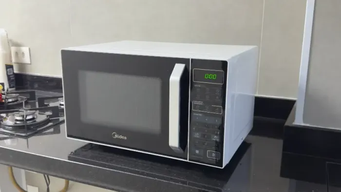 Micro-ondas Midea 27 litros