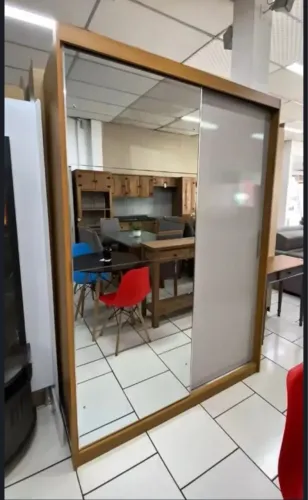 Guarda roupa avena