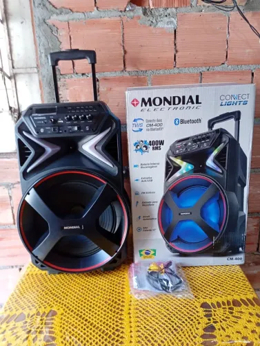 Estou vendendo uma de som mundial