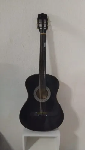 Vende-se violão em perfeito estado