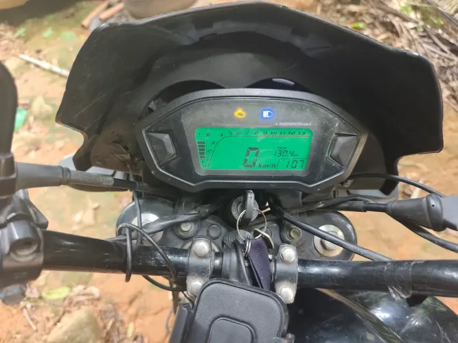 Painel digital universal para moto