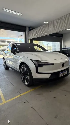 Volvo EX30 E60 Ultra (elétrico) 2024