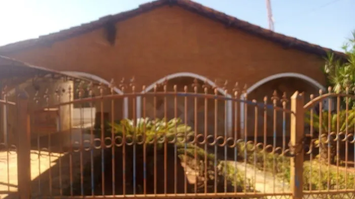 Ampla casa no Jardim Souto em Catanduva