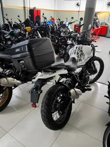 Himalayan 450 versão pneu sem camara