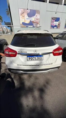 Mercedes-Benz GLA 200 Adv. 1.6/1.6 TB 16V Flex Aut. 2015
