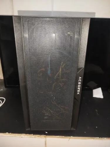 Gabinete gamer com fonte de 500w e hd de 500gb