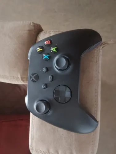 Controle semi-novo Xbox series s
