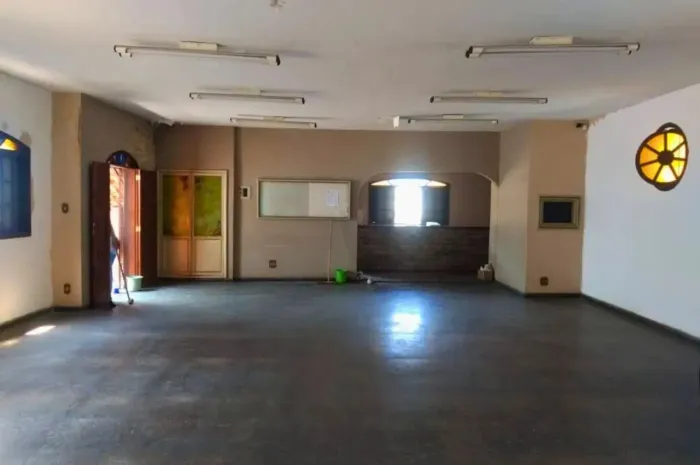 Ponto Comercial para Venda em São Gonçalo, Boaçu, 1 dormitório, 2 banheiros, 4 vagas