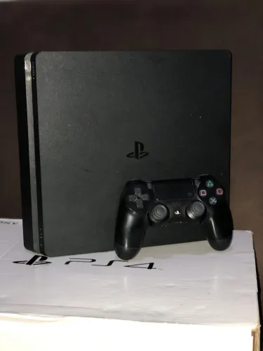 VENDE-SE PS4SLIM 1TB COMPLETO + 13 JOGOS!