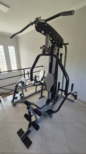 Estação de Musculação Speedo com LegPress