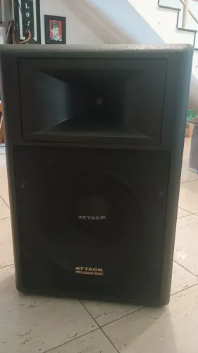 Caixa de som ativa ATTACK MP604TI