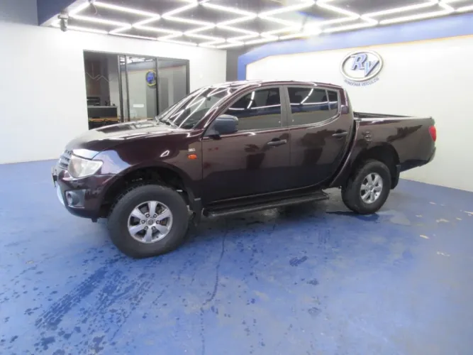 Mitsubishi L200 T. Outdoor 3.2 CD TB Int.dies. Mec. 2013