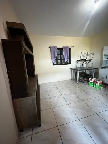 Aluga-se casa de 1 quarto - Próxima ao Centro de Florianópolis