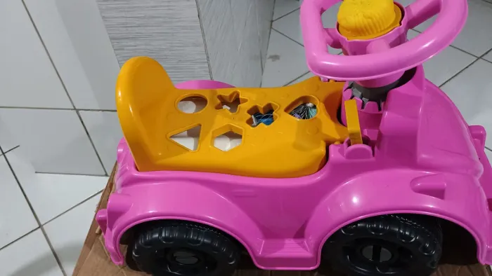 Carrinho andador prá menina