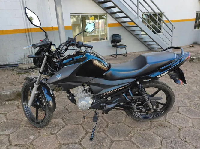  YAMAHA YBR FACTOR 125 2022/2023 - IMPECÁVEL! 