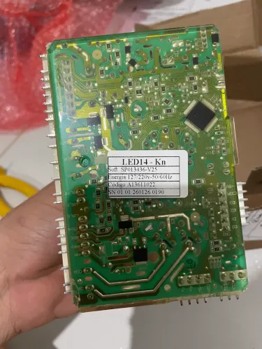 Placa de pot. maq electrolux Led