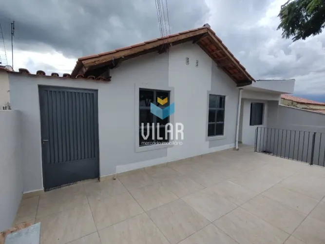 Casa com 3 dormitórios para alugar, 110 m² por R$ 2.075,00/mês - Nova Votorantim - Votoran