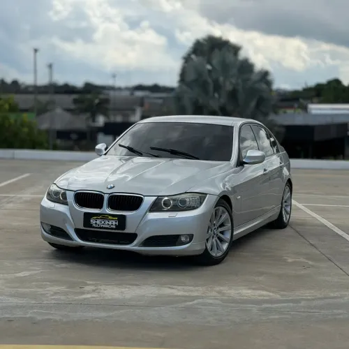 BMW 320I A 2010