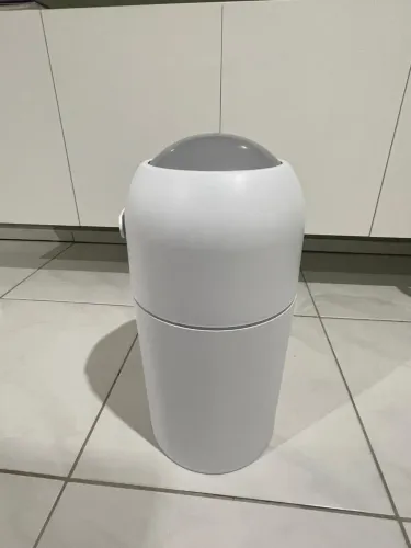 Cesto de Lixo Antiodor para Fraldas de Bebê