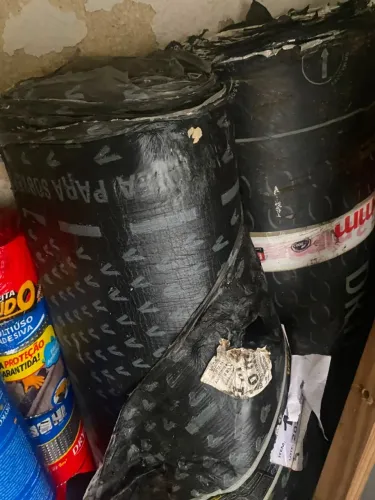 Manta Asfáltica Pro B Alumínio 3mm X 1 X 10m da marca Vedacit.