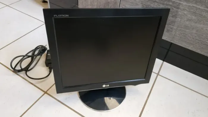 Monitor LCD LG 17 polegadas