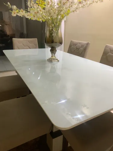 Mesa 6 cadeiras vidro leitoso com cadeiras