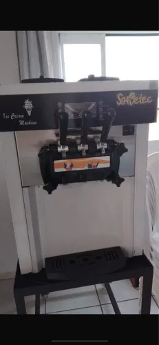Máquina de Sorvete Expresso de Balcão 8218T-Y SORVETEC