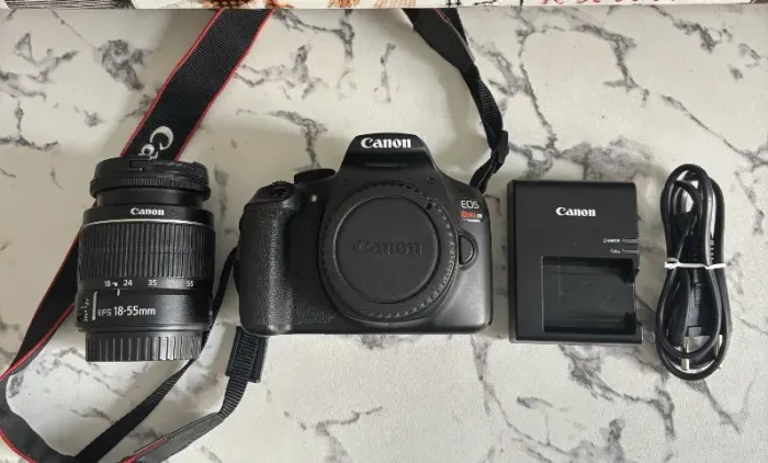 CANON REBEL T6 COMPLETA - APENAS 10 MIL CLIQUES!