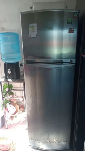 Vendo uma geladeira usada Consul