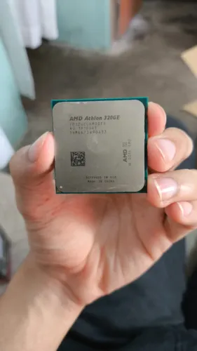 Processador AMD Athlon 320GE AM4 com Vídeo Integrado + Cooler