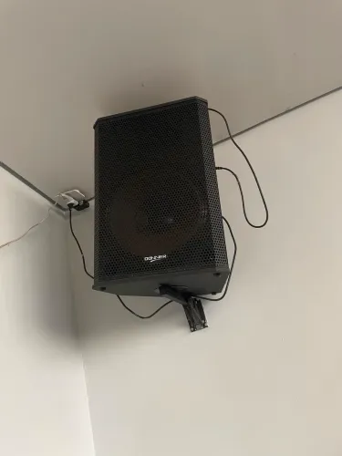 Caixa do som ativa donner saga 10 200w RMS Bluetooth