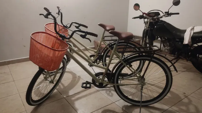 Bicicleta Ello Ceci retrô com cestinha e bagageiro NOVA NUNCA USADA 
