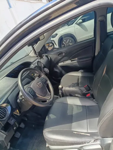 Toyota Etios X 1.3 Flex 16V 5P Mec. 2015