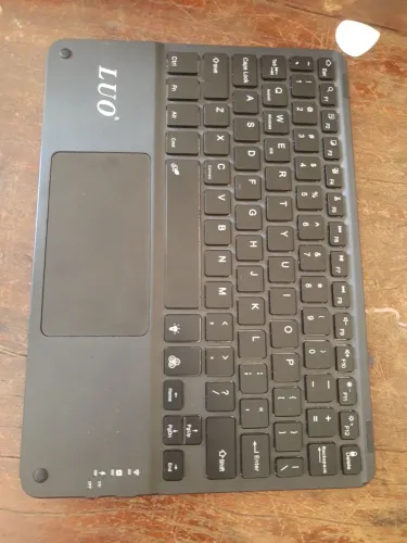 Teclado bluetooth luo usado