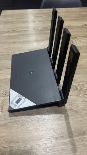 Roteador Huawei AX3 PRO