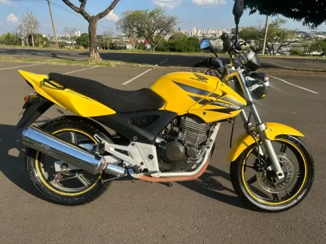 Honda Twister CBX 250 2008 Amarela - Doc Sinistrado - Laudo OK - R$ 7.200